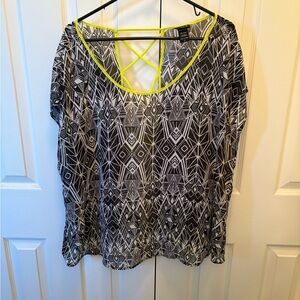 Geometric Black and White Women's Top